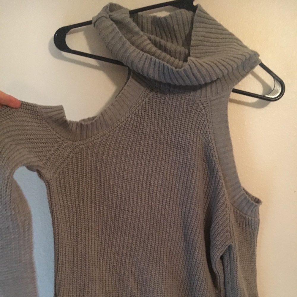 Long sleeve no shoulders sweater
